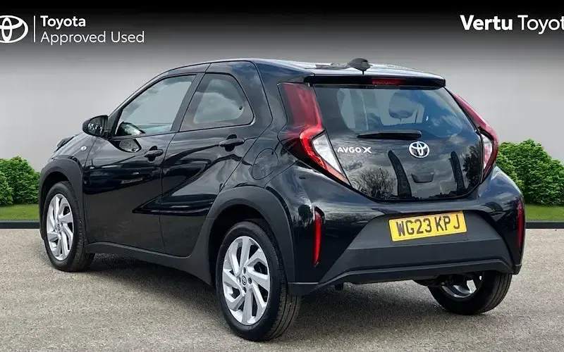Usado Toyota Aygo X PURE 72 CV (52 kW) 2025 SUV