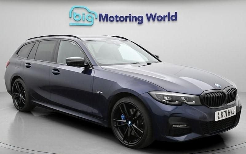 Used BMW 330e M Sport 292 HP (214 kW) 2021 Blue Estate