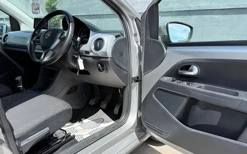 Used Skoda Citigo SE L 75 HP (55 kW) 2015 Silver Hatchback