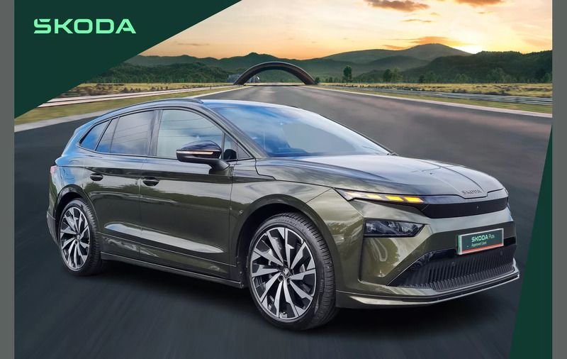 Green Used 2025 Skoda Enyaq iV SportLine SUV | £39,999 (Expensive) - Image 1/4