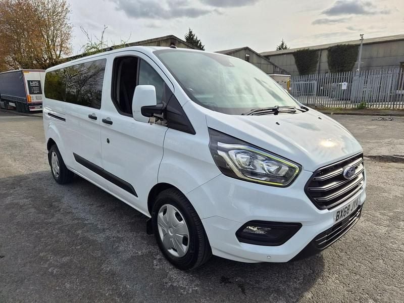 Used Ford Transit Custom Trend 130 HP (95 kW) 2019 White Estate