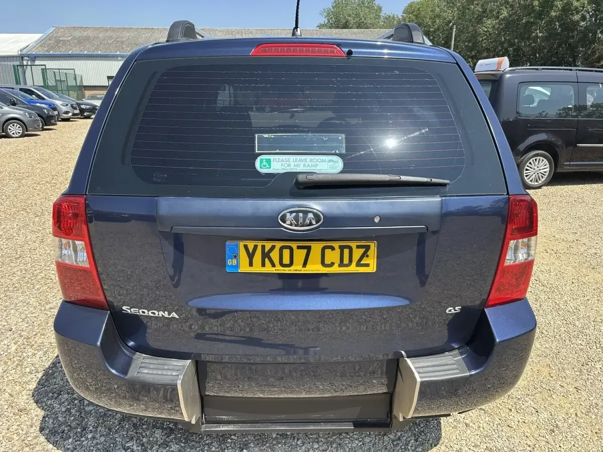 Used Kia Sedona 2007 Blue MPV
