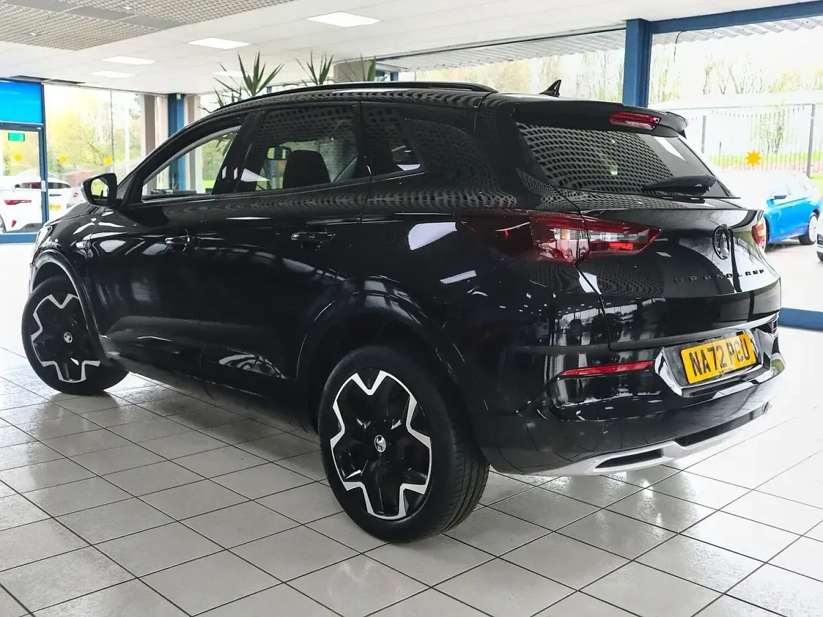 Second-hand Vauxhall Grandland X Ultimate 2022 Negru SUV