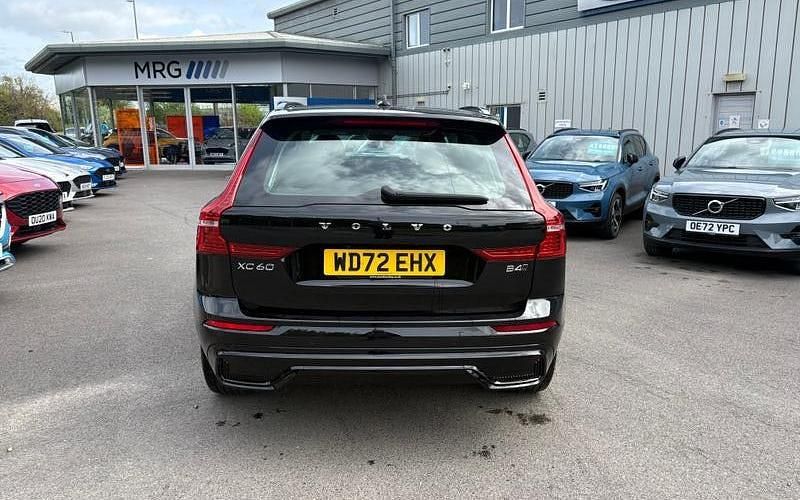Used Volvo XC60 Plus 197 HP (144 kW) 2023 Black SUV
