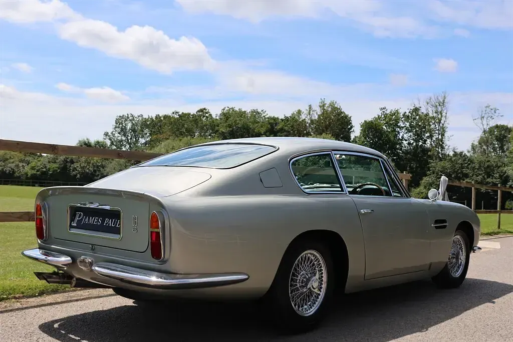 Used Aston Martin DB6 1986 Silver Sedan