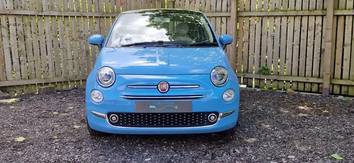 Gebraucht Fiat 500 Lounge 69 PS (50 kW) 2017 Blau Kleinwagen