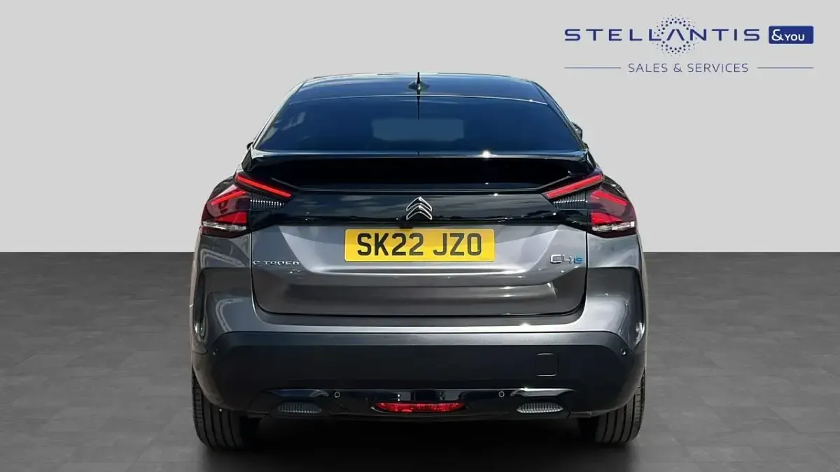 Used Citroën e-C4 Shine 98 kW (134 HP) 2022 Grey Hatchback