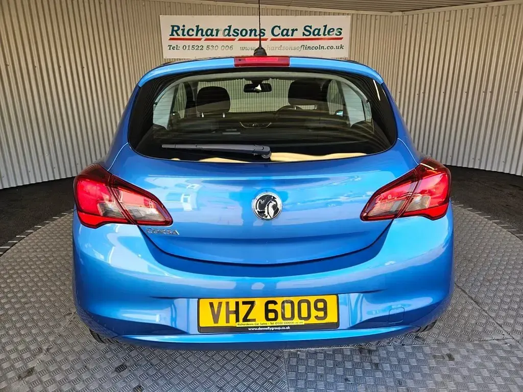 Used Vauxhall Corsa 75 HP (55 kW) 2017 Blue Hatchback
