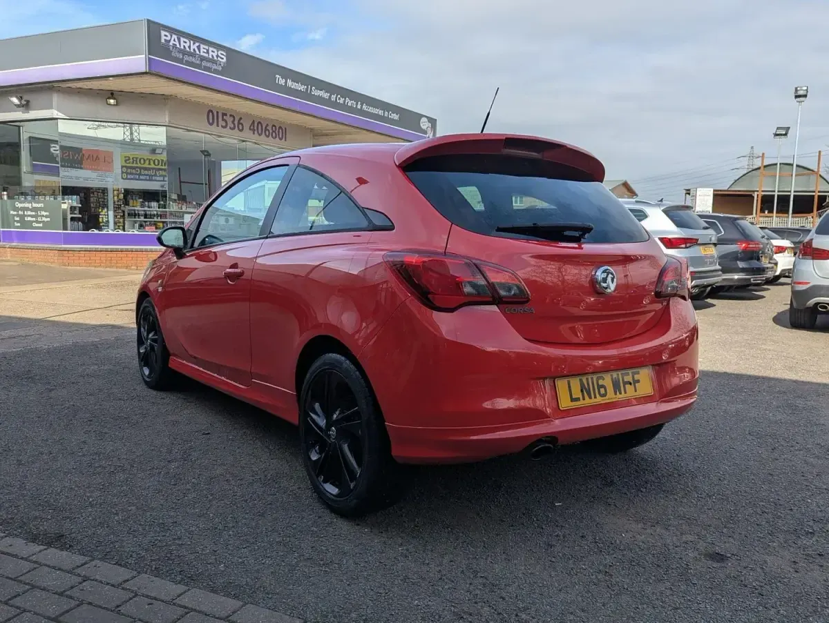 Begagnad Vauxhall Corsa Edition 2016 Röd Halvkombi