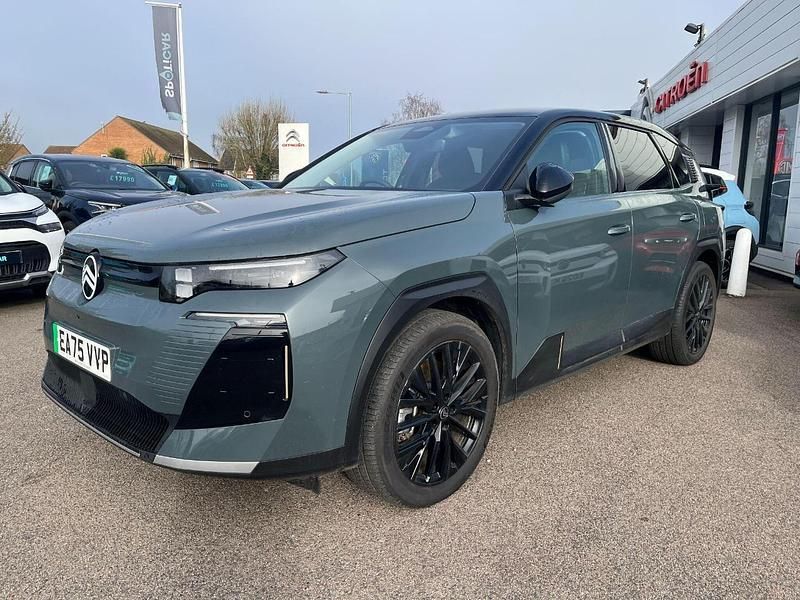 Used Citroën C5 Aircross Comfort 152 kW (207 HP) 2025 Red SUV