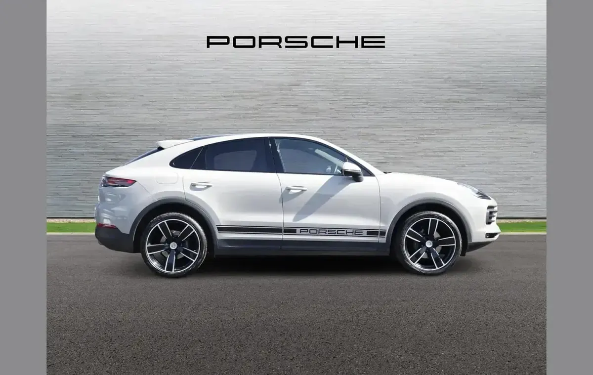 Used Porsche Cayenne 334 HP (245 kW) 2020 Grey SUV