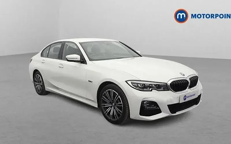 Usado BMW 330e M Sport 292 HP (214 kW) 2021 Sedan