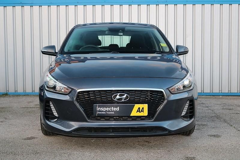 Used Hyundai i30 SE 110 HP (80 kW) 2017 Grey Hatchback