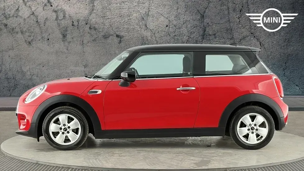 Usado Mini Cooper Classic 134 CV (98 kW) 2020 Rojo Utilitario