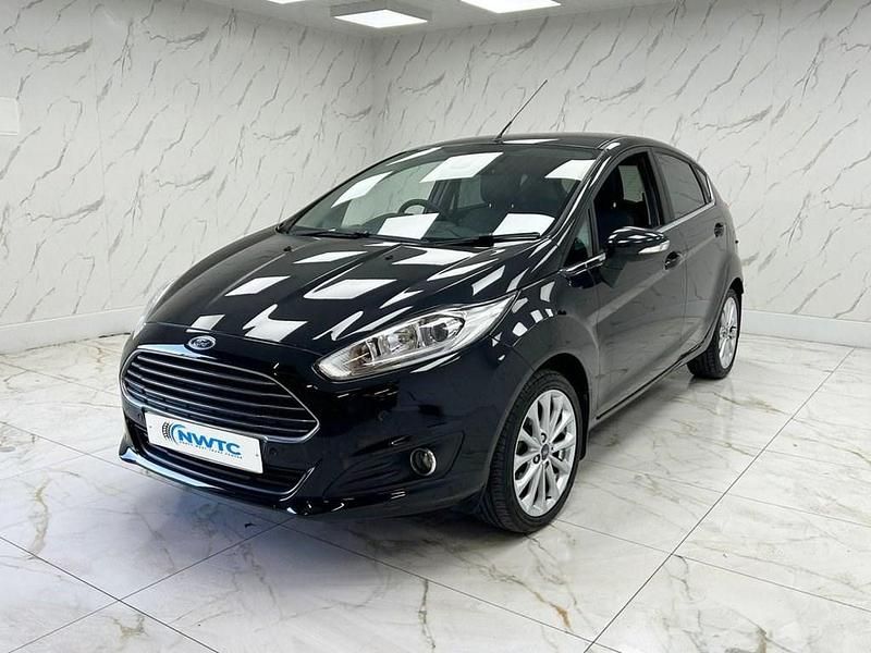 Used Ford Fiesta Titanium X 125 HP (91 kW) 2016 Black Hatchback