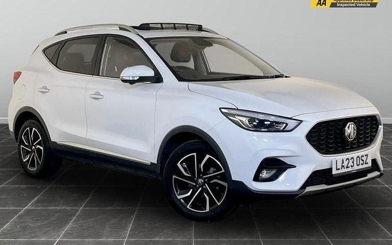 White Used 2023 MG ZS Exclusive Hatchback | £12,495 (Good price) - Image 1/2