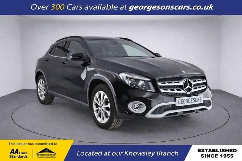 Used Mercedes GLA200 Executive 156 HP (114 kW) 2019 Black SUV