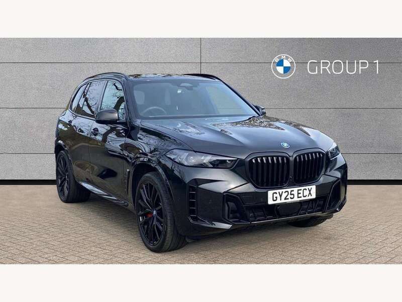Black sapphire metallic paint Used 2025 BMW X5 M Sport SUV | £79,995 (Expensive) - Image 1/4