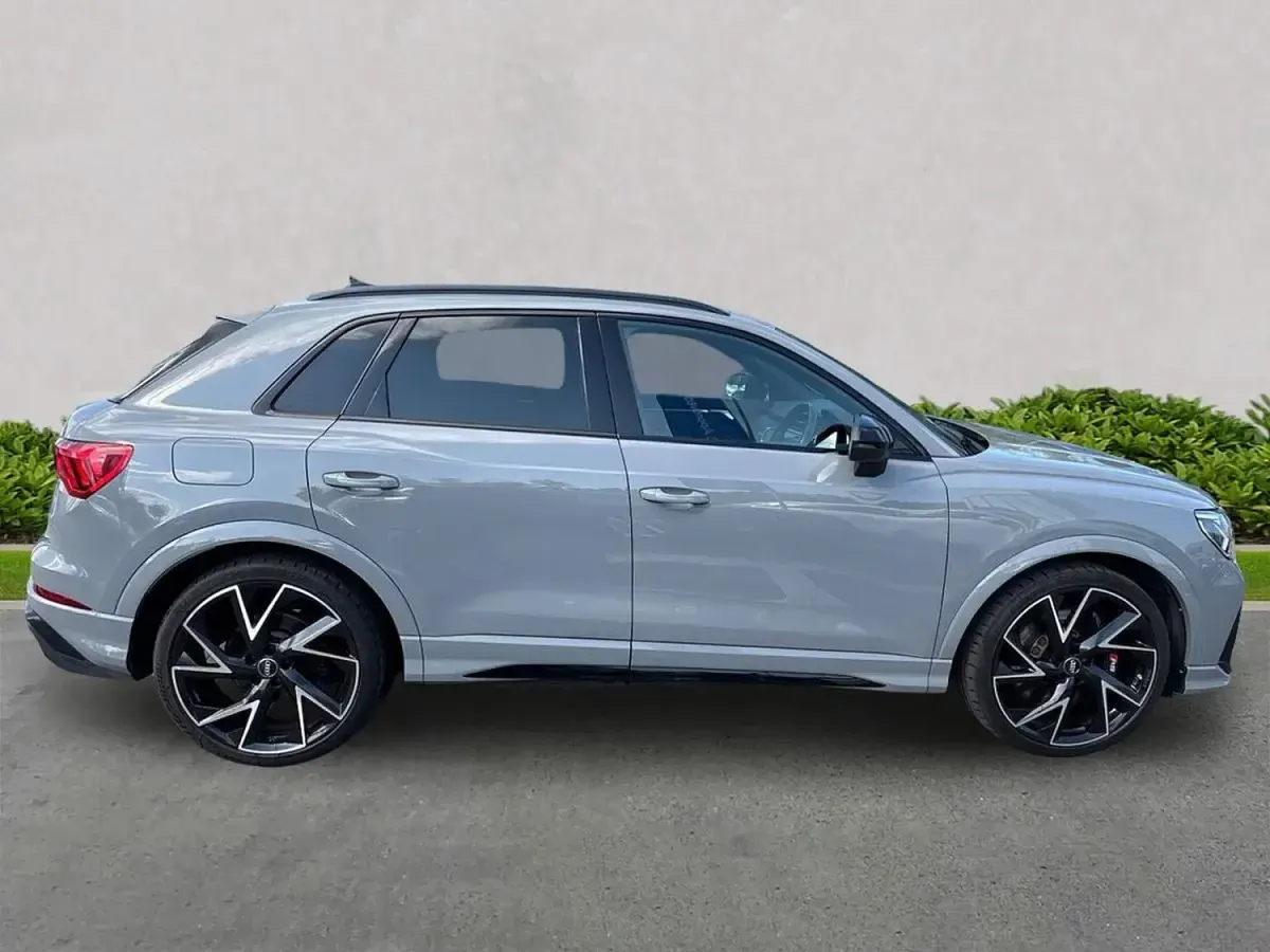 Used Audi RS Q3 Advanced 400 HP (294 kW) 2019 Grey SUV