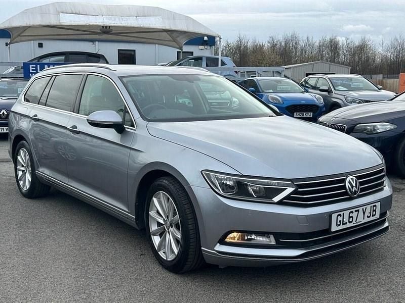 Used VW Passat Business 120 HP (88 kW) 2017 Silver Estate