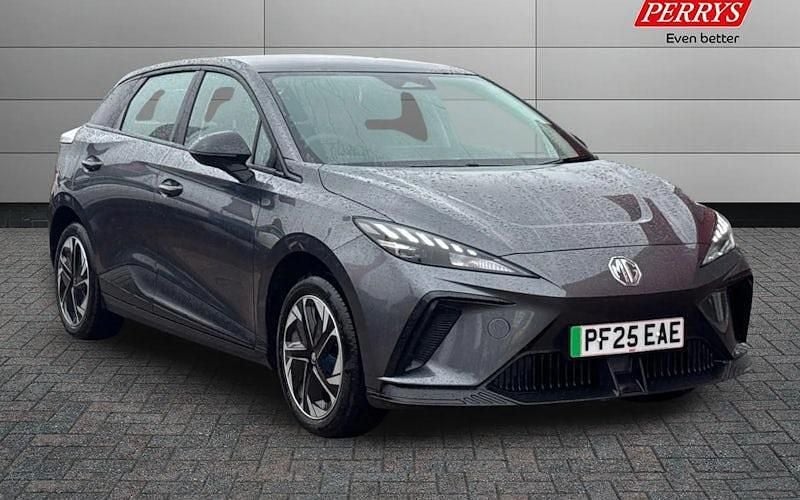 Used 2024 MG MG4 EV SE Hatchback | £19,136 (Good price) - Image 1/4