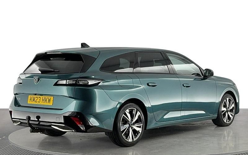 Used Peugeot 308 SW Allure 131 HP (96 kW) 2025 Estate