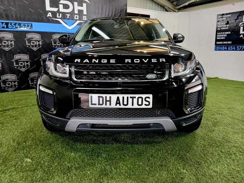 Used Land Rover Range Rover evoque SE 2018 Black Estate