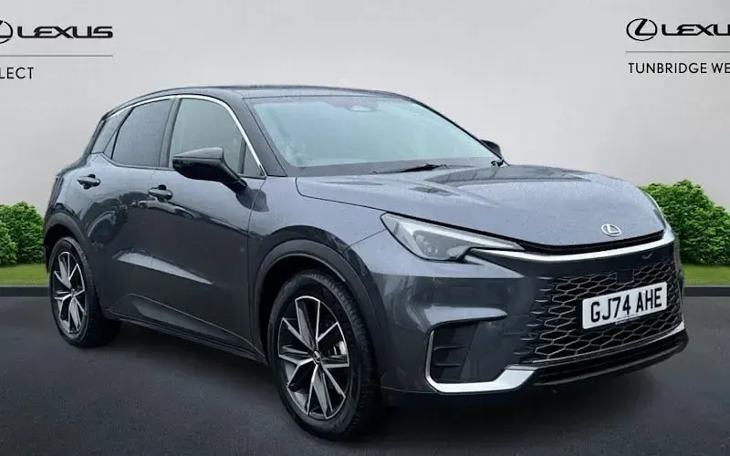 Used Lexus LBX 136 HP (100 kW) 2026 SUV