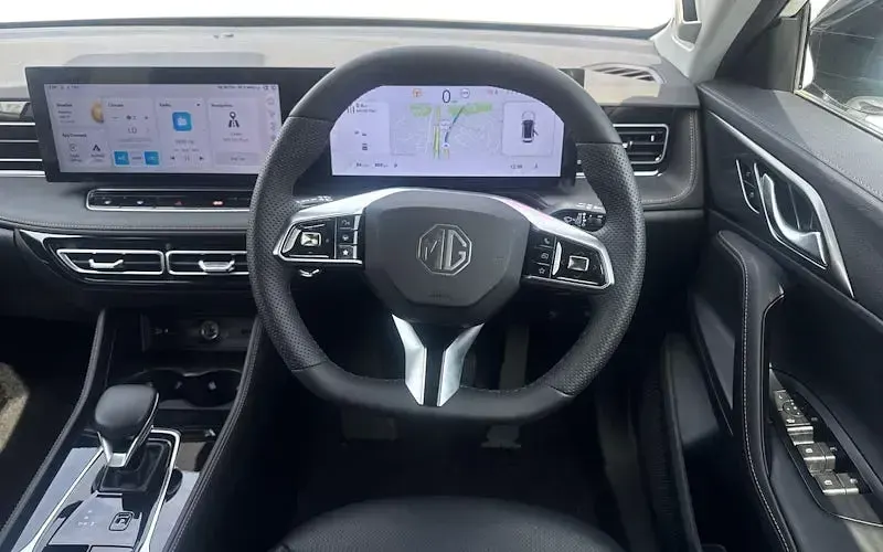 New MG HS Trophy 170 HP (125 kW) 2025 White SUV