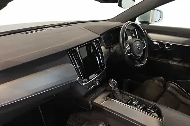 Used Volvo S90 R-Design 190 HP (139 kW) 2017 Grey Sedan