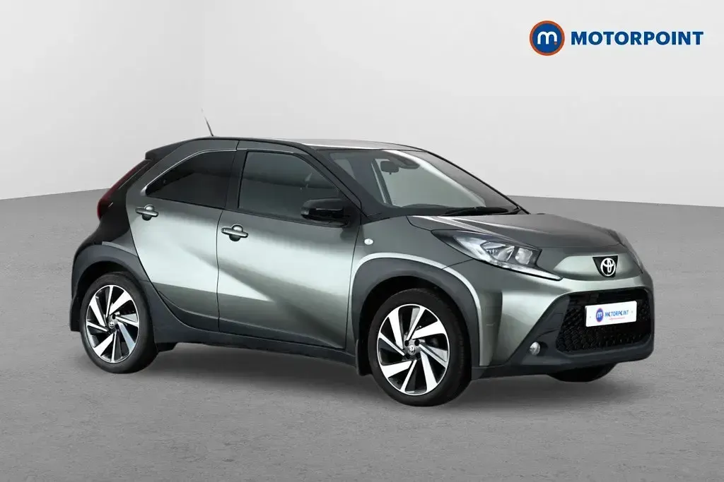 Usado Toyota Aygo X 2022 Verde SUV