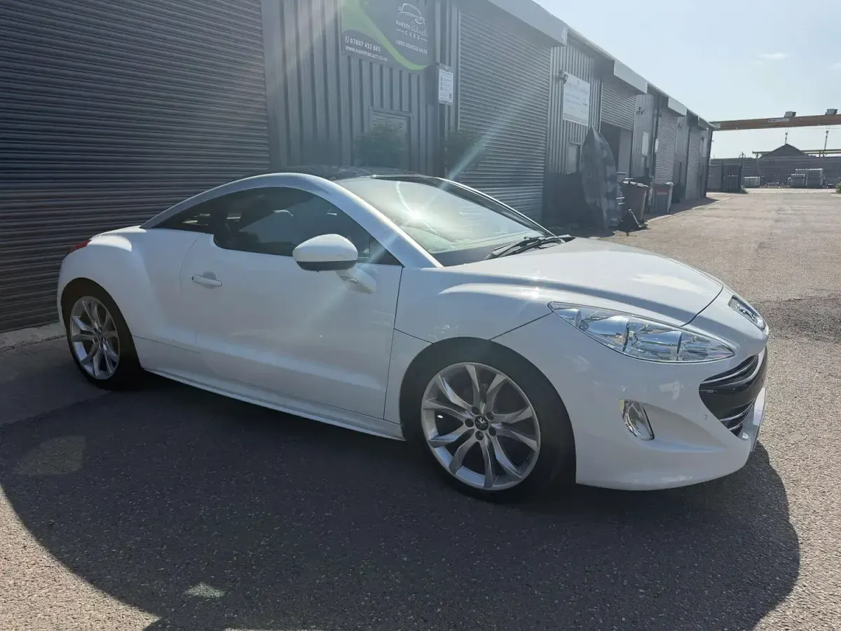 Used Peugeot RCZ GT 156 HP (114 kW) 2012 White Coupe
