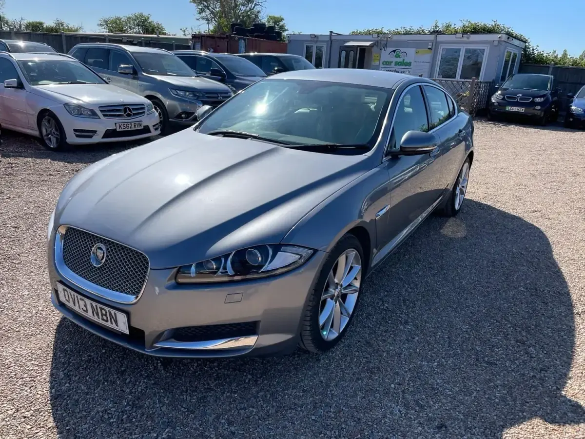 Second-hand Jaguar XF Premium Luxury 2013 Gri Berlinǎ