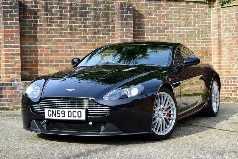 Used Aston Martin V8 Vantage 420 HP (308 kW) 2009 Black Coupe