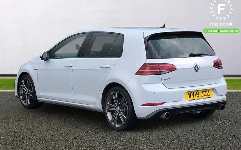 Used VW Golf VII Sportline 230 HP (169 kW) 2018 Silver Hatchback