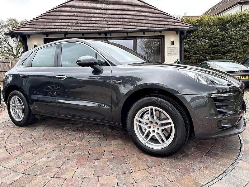 Used Porsche Macan 258 HP (189 kW) 2016 Grey SUV