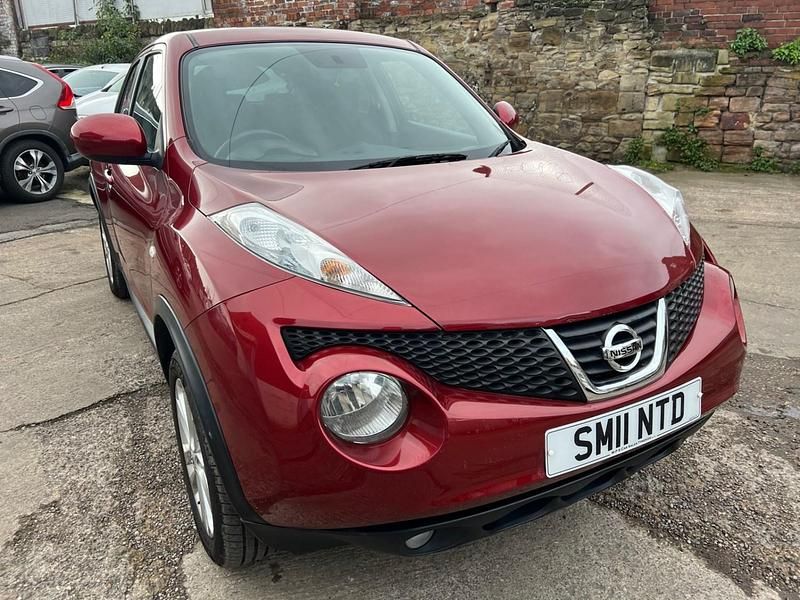 Begagnad Nissan Juke Acenta 2011 Röd SUV