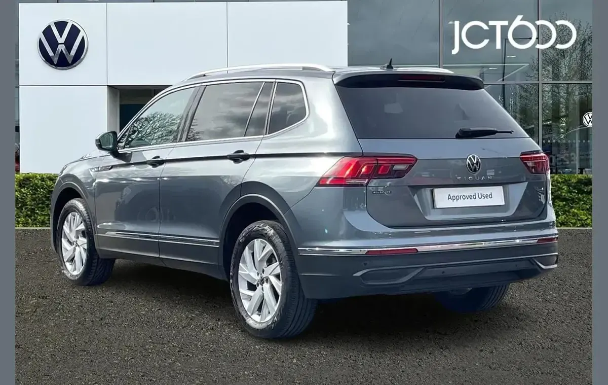 Used VW Tiguan Allspace Life 150 HP (110 kW) 2023 Grey SUV