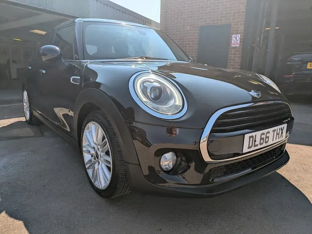 Used Mini Cooper D Hatch 2016 Black Hatchback