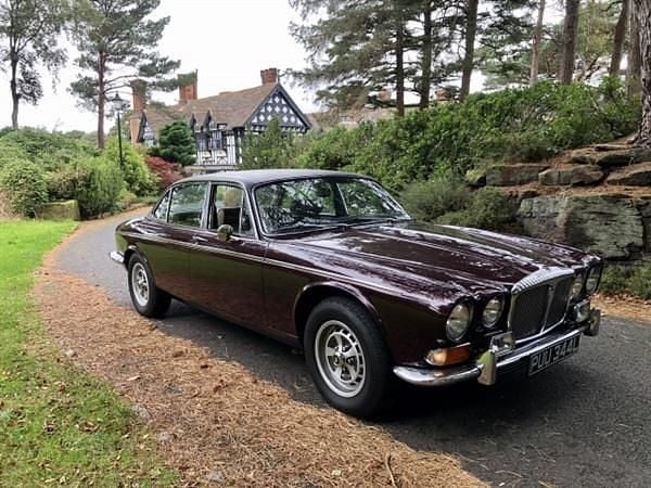 Red Used 1973 Daimler Double Six Serie 1 Sedan | £44,950 - Image 1/1