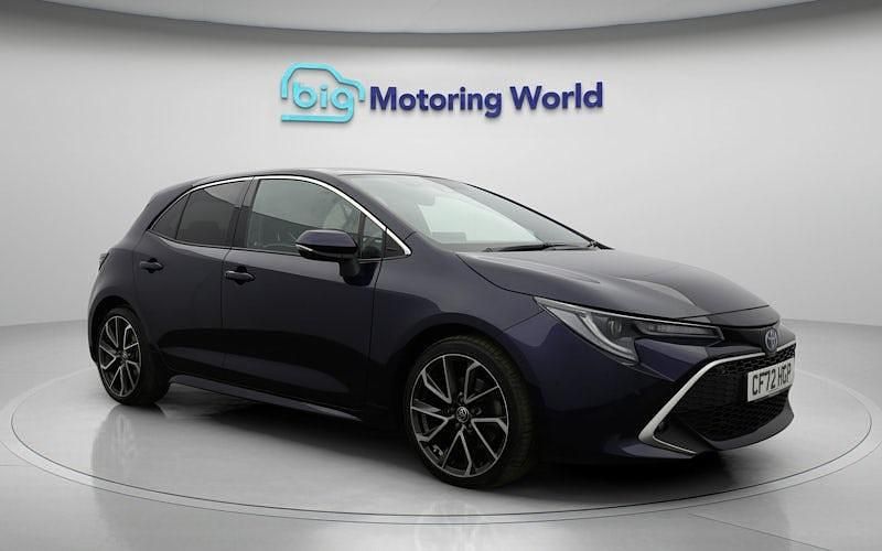 Used Toyota Corolla 184 HP (135 kW) 2022 Blue Hatchback