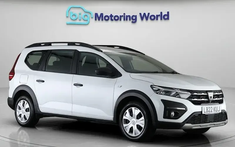 Usado Dacia Jogger Essentiel 110 HP (80 kW) 2025 Monovolume