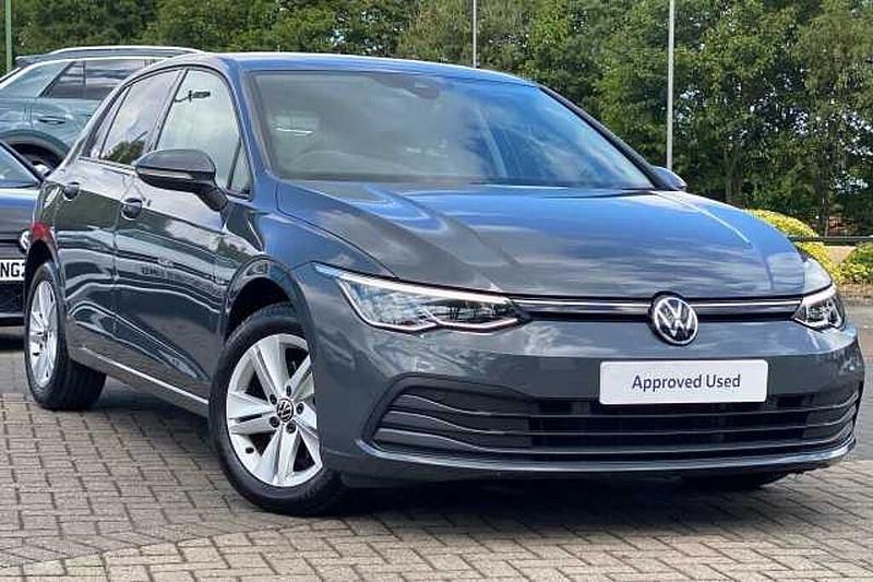 Used 2021 VW Golf VIII Life Hatchback | £16,495 (Fair price) - Image 1/4