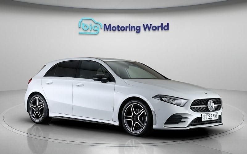 Used Mercedes A200 Executive 163 HP (119 kW) 2022 White Hatchback