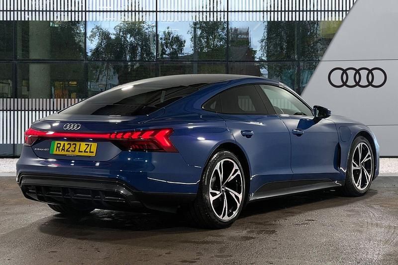 Used Audi e-tron GT quattro Advanced 389 kW (530 HP) 2023 Blue Sedan