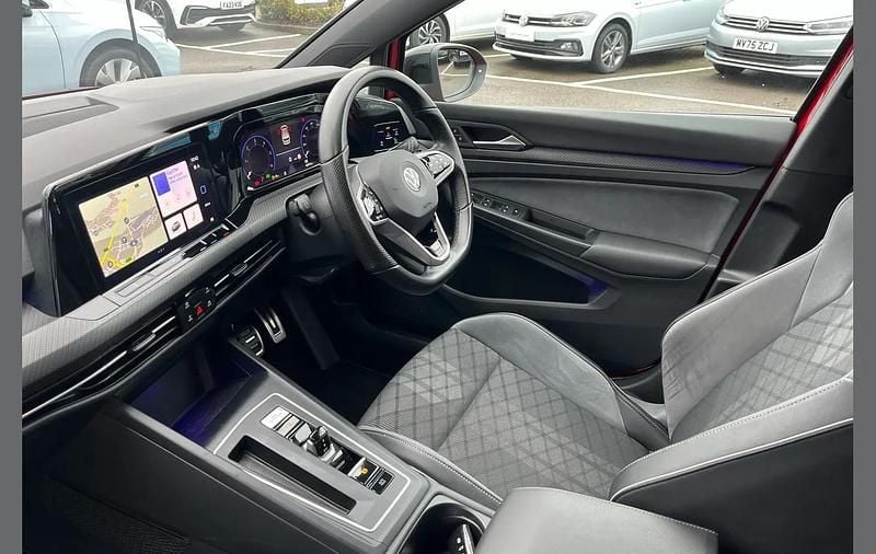 Used VW Golf VIII R-line 147 HP (108 kW) 2021 Red Hatchback