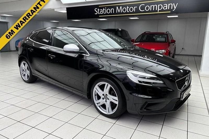 Black Used 2016 Volvo V40 R-Design Pro Hatchback | £9,499 (Fair price) - Image 1/1