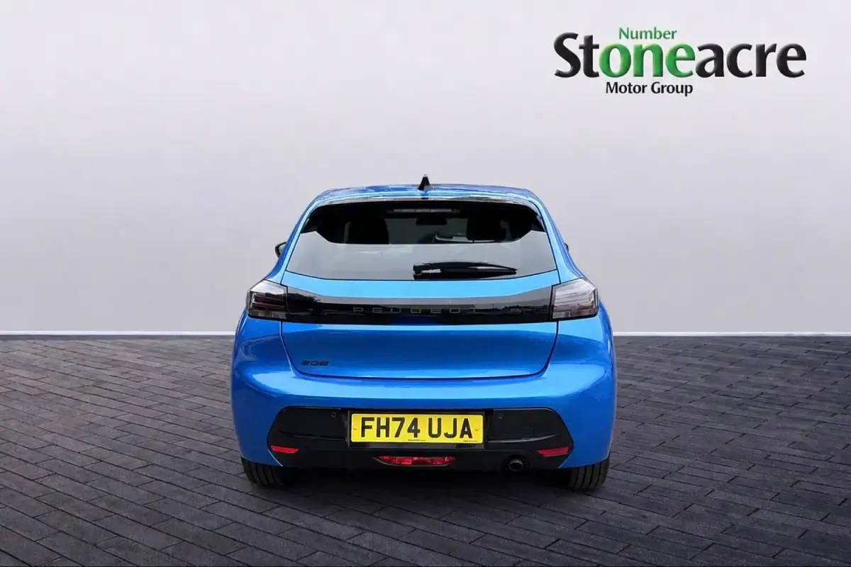 Used Peugeot 208 Allure 101 HP (74 kW) 2025 Blue Hatchback
