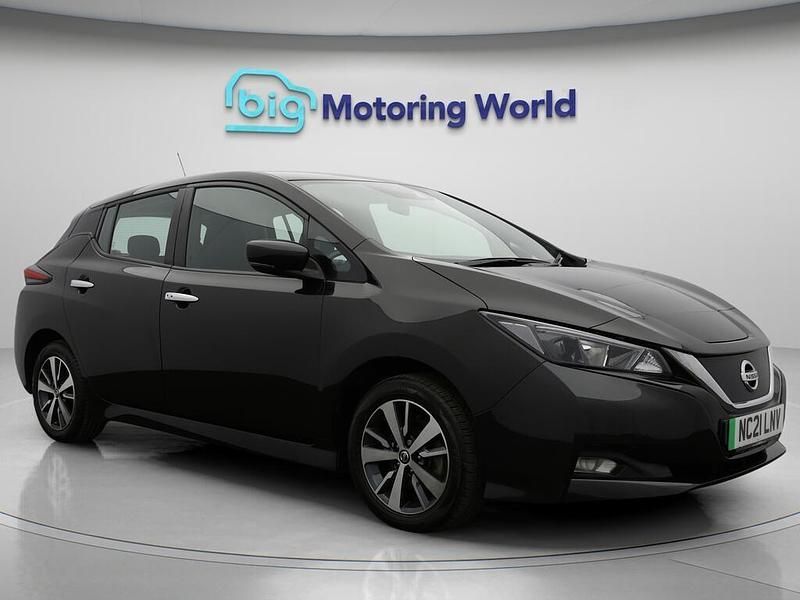 Black Used 2021 Nissan Leaf Acenta Hatchback | £7,700 (Super price) - Image 1/4