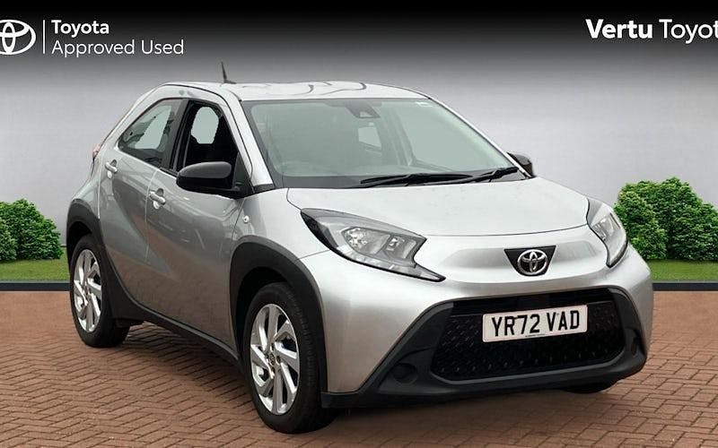 Used Toyota Aygo X PURE 72 HP (52 kW) 2025 SUV